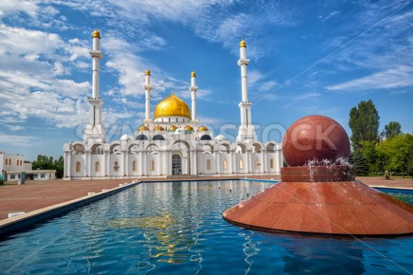 Astana, Kasakhstan, golden domes and minarets of Nur Astana mosque - GlobePhotos - royalty free stock images